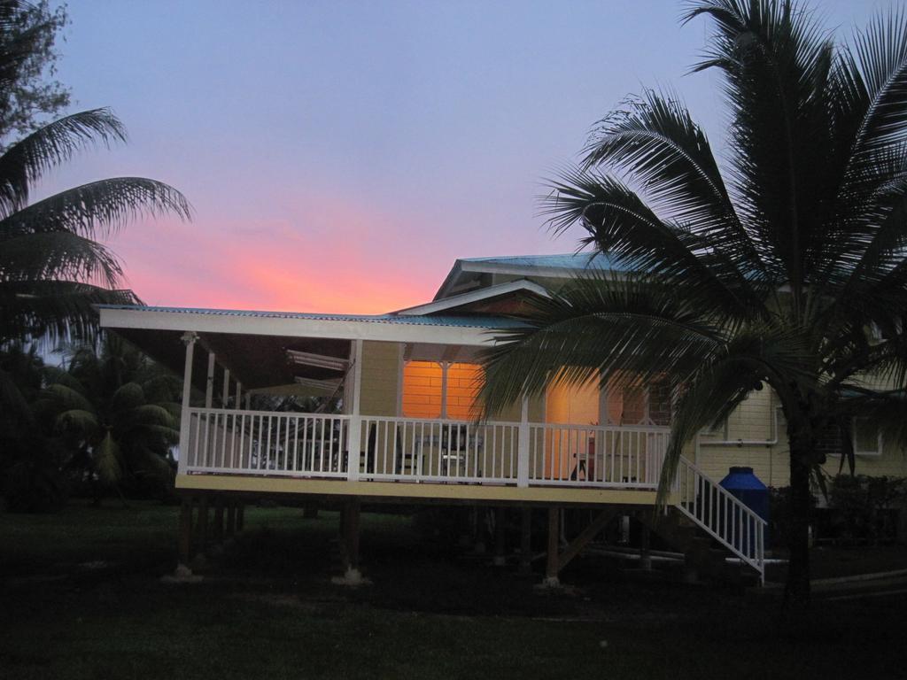 Sand Dollar Beach Bed & Breakfast Bocas Town Oda fotoğraf